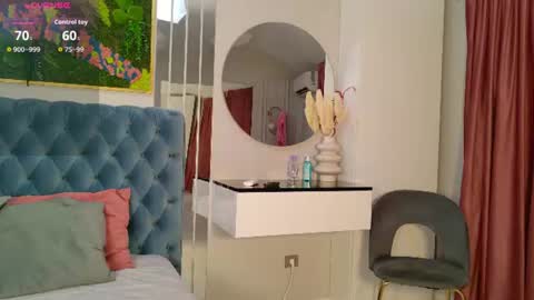 Sienna online show from June 24, 11:42 am