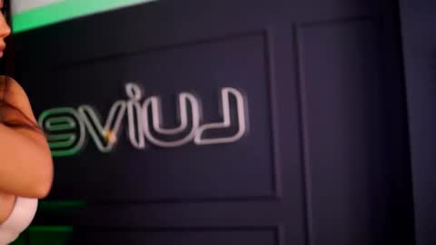 Sienna online show from October 20, 9:54 am