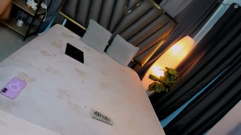 Belle online show from January 11, 8:19 am