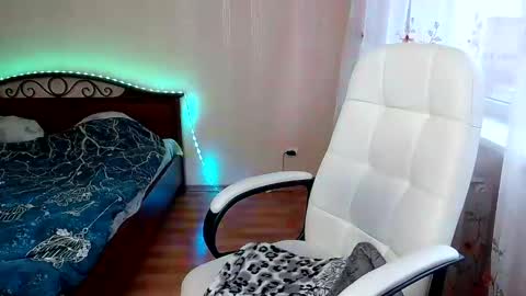 sierrapreston online show from December 21, 11:22 am