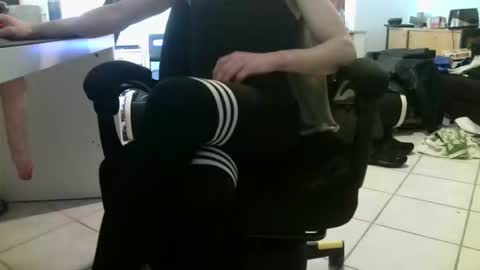 Snapshot of siggi180197 chatting on March 16, 2:21 pm siggi online show from March 16, 2:21 pm