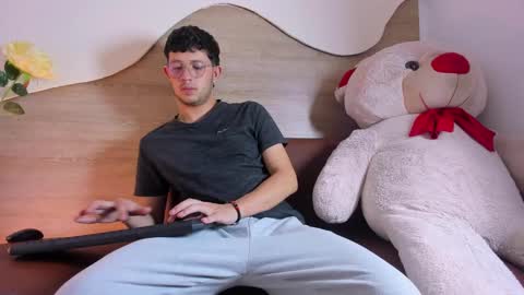 siimon_grey online show from September 13, 7:35 pm