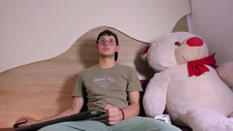 siimon_grey online show from September 21, 7:37 pm