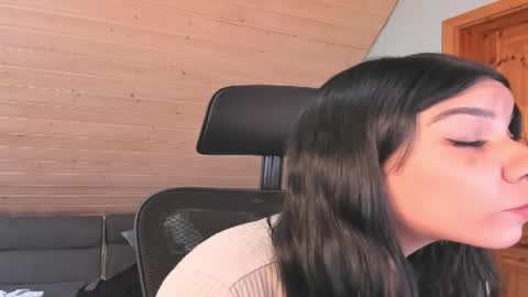 Snapshot of siirena chatting on March 24, 6:18 am siirena online show from March 24, 6:18 am