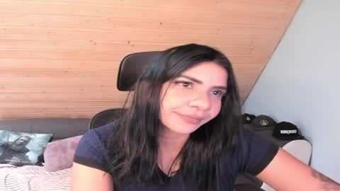 Snapshot of siirena chatting on April 1, 8:26 am siirena online show from April 1, 8:26 am