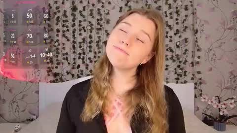 Chloe online show from October 9, 5:05 am