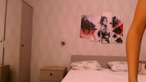 Snapshot of silk_ann chatting on November 28, 4:48 am silk_ann online show from November 28, 4:48 am