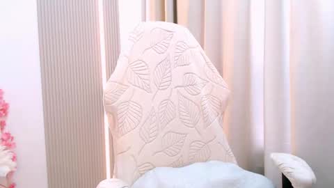 silk_ann online show from April 17, 7:44 am