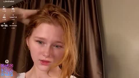 Call me Mia online show from November 18, 3:27 pm