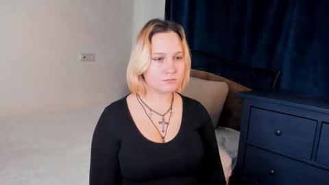 Eowyn online show from November 18, 8:08 am