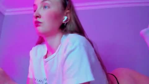 Mila online show from January 14, 9:48 am