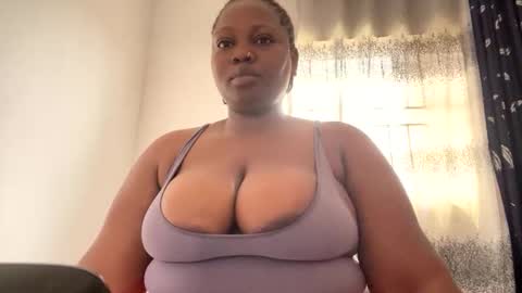 Snapshot of silkyandmaster chatting on February 17, 9:28 am silkyandmasterr online show from February 17, 9:28 am