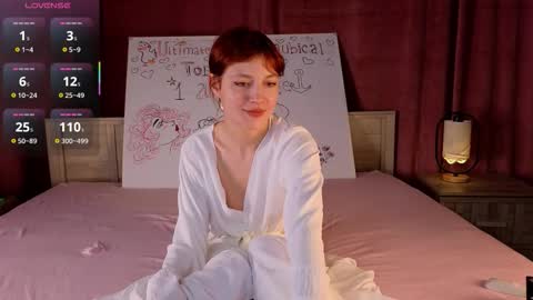 silly___woman online show from October 21, 1:45 pm