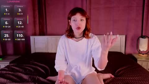 silly___woman online show from November 8, 1:33 pm