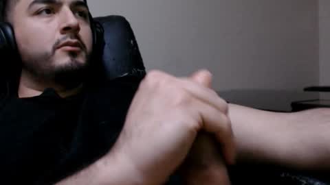 Snapshot of silva1018 chatting on February 8, 6:39 am Alvaro online show from February 8, 6:39 am