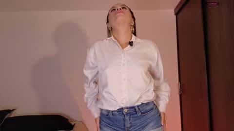 silavna249 online show from March 15, 12:11 pm