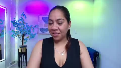 Silvana  online show from August 4, 11:57 am