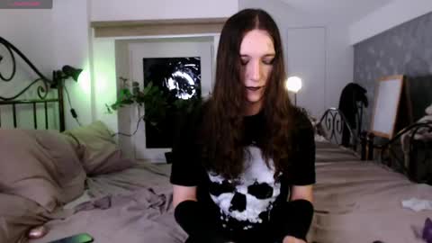 silvermuse online show from March 8, 2:04 am