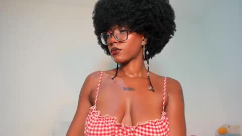 silverosequeen online show from April 11, 6:40 am