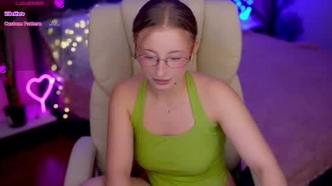  Kristina Kris  online show from December 2, 7:53 pm