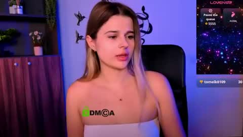 Snapshot of silvia_queen1 chatting on July 9, 10:58 pm Silvia nude in pvt online show from July 9, 10:58 pm
