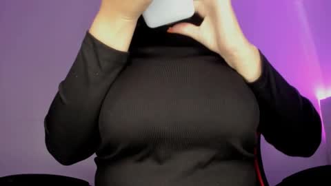 silvia online show from November 12, 5:46 pm