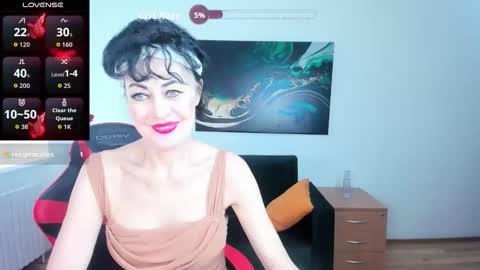 Silvia Wallec online show from March 10, 10:20 am