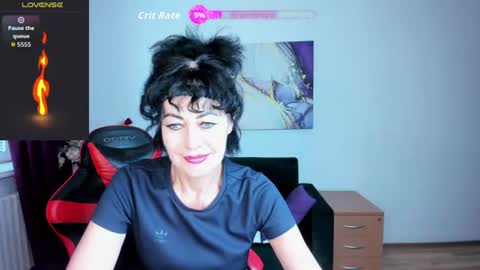 Silvia Wallec online show from June 17, 5:43 am