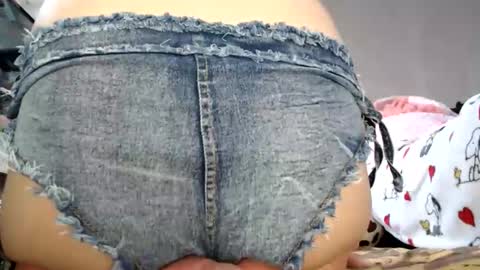 Snapshot of silviajpn chatting on March 12, 4:18 am silviajpn online show from March 12, 4:18 am