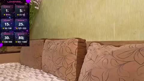 miss Anna online show from December 8, 3:13 pm