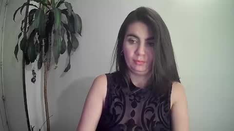 Silvie online show from December 15, 1:35 am