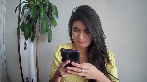Silvie online show from January 7, 3:44 pm
