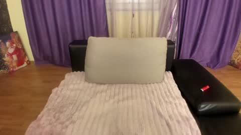Snapshot of silvyalove chatting on June 13, 8:18 pm Silvya online show from June 13, 8:18 pm