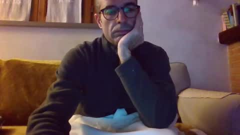 Snapshot of simmeturbate chatting on January 17, 10:45 pm Italiandaddyitalydickassbottomassholecomshowmasturbatenudeboyitalyatleticcutemuscolarhardcockdickboy online show from January 17, 10:45 pm