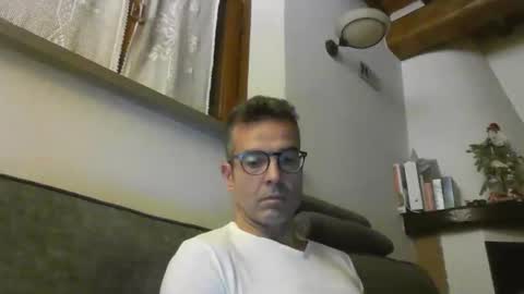 Snapshot of simmeturbate chatting on November 22, 4:44 am Italiandaddyitalydickassbottomassholecomshowmasturbatenudeboyitalyatleticcutemuscolarhardcockdickboy online show from November 22, 4:44 am