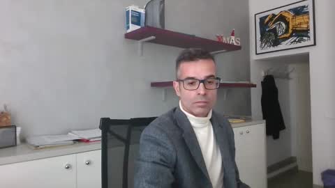 Snapshot of simmeturbate chatting on December 17, 10:21 am Italiandaddyitalydickassbottomassholecomshowmasturbatenudeboyitalyatleticcutemuscolarhardcockdickboy online show from December 17, 10:21 am