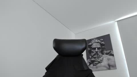 Snapshot of simon_leon01 chatting on April 25, 1:36 pm simon_leon01 online show from April 25, 1:36 pm
