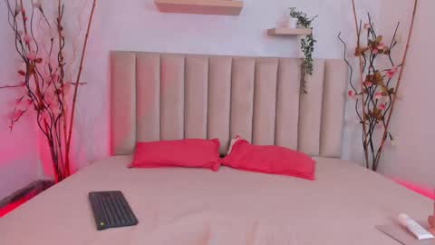 simona_brooke online show from October 1, 8:48 pm