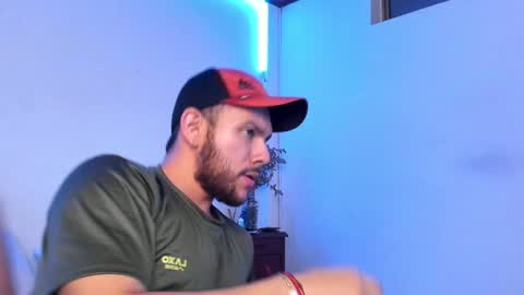 Snapshot of simoncstno chatting on February 6, 5:40 pm Simn online show from February 6, 5:40 pm