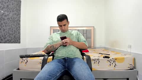 SIMON KELER online show from November 29, 4:26 am