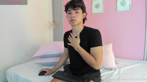  Simon  online show from December 14, 7:36 pm