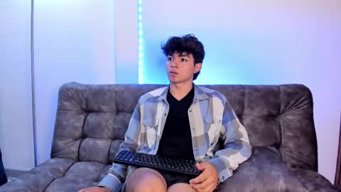  Simon  online show from December 22, 7:52 pm