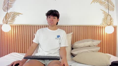  Simon  online show from January 2, 3:08 pm