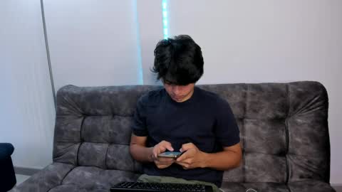  Simon  online show from January 20, 1:32 pm