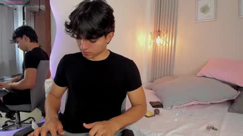  Simon  online show from January 26, 3:14 pm