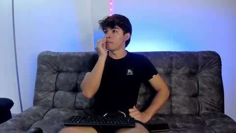  Simon  online show from January 31, 1:02 pm