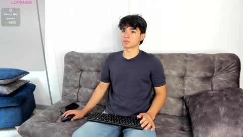  Simon  online show from February 13, 5:22 pm