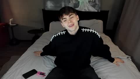 Simon online show from December 5, 6:44 pm