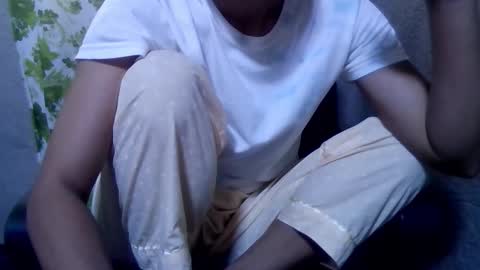 Snapshot of simplegurll chatting on October 19, 11:38 pm simplegurll online show from October 19, 11:38 pm