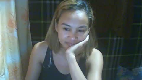 Snapshot of simply__me chatting on February 24, 1:53 pm simply__me online show from February 24, 1:53 pm